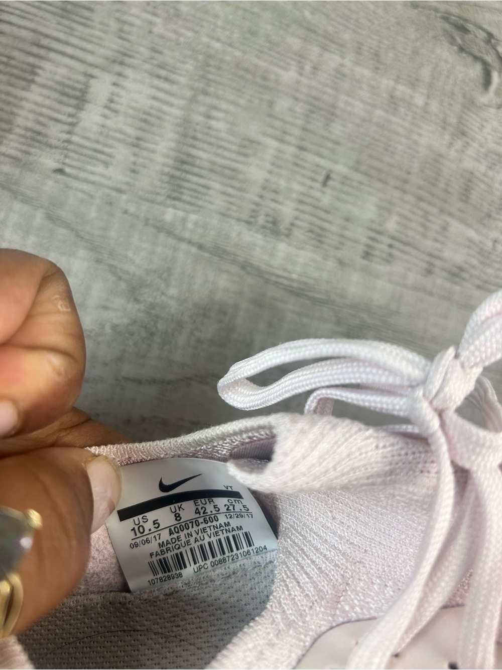 Nike Epic React Flyknit Size 10.5 Women’s Athletic Shoes - Pale Pink Knit - Picture 10 of 10